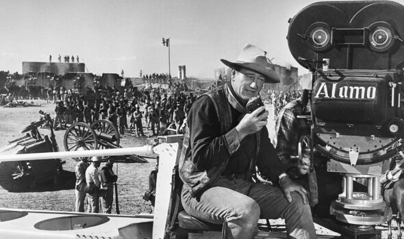 john-wayne-alamo-4597438.jpg