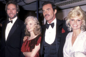 why-burt-reynolds-said-he-clint-eastwood-got-fired-same-day-585x390-1.jpg