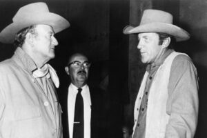 gunsmoke-star-james-arness-once-revealed-john-waynes-biggest-question-585x390-1.jpeg